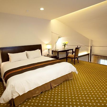 Les Hotel Tainan Esterno foto