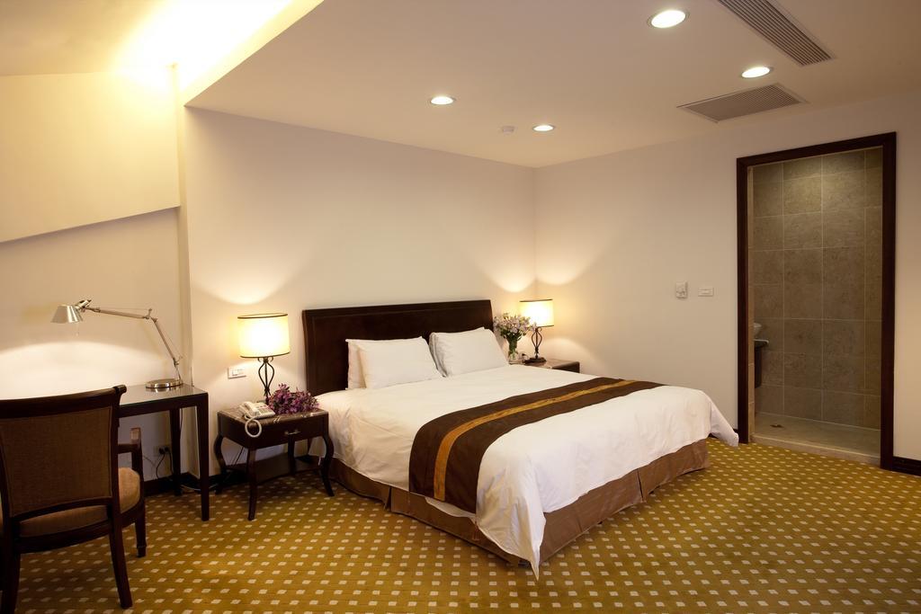 Les Hotel Tainan Esterno foto