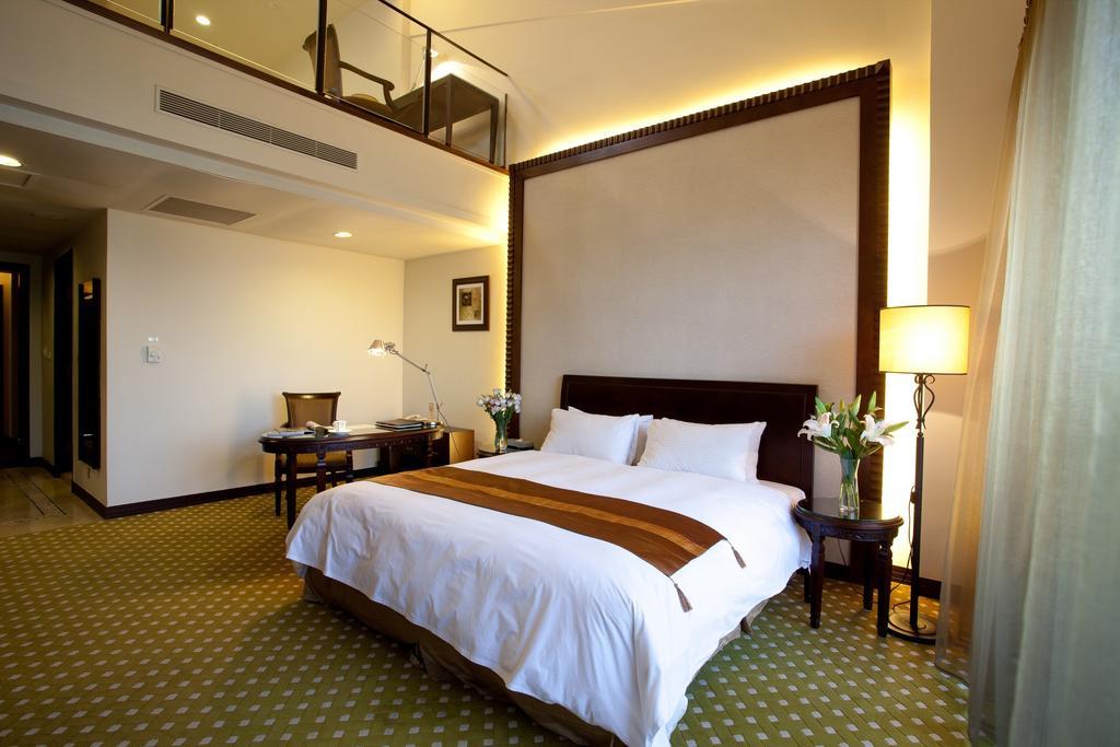 Les Hotel Tainan Esterno foto