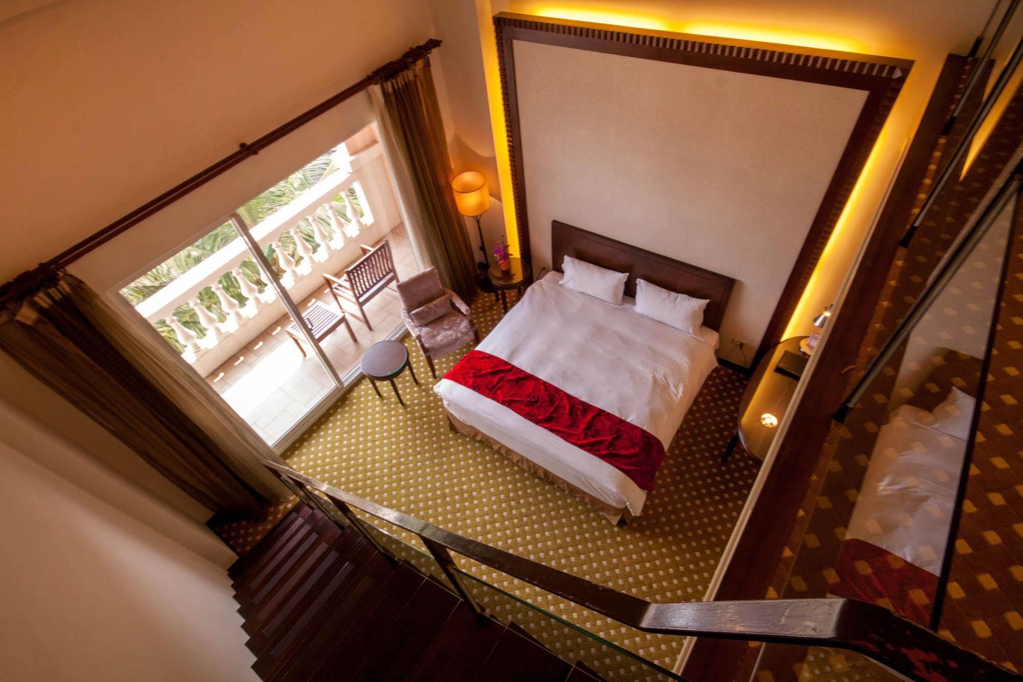 Les Hotel Tainan Esterno foto