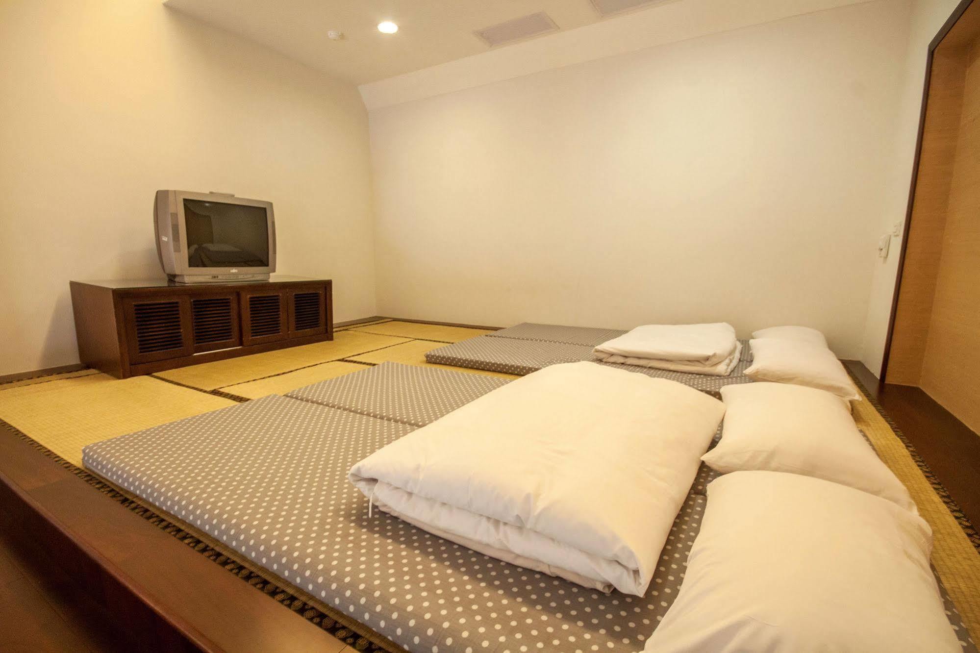 Les Hotel Tainan Esterno foto